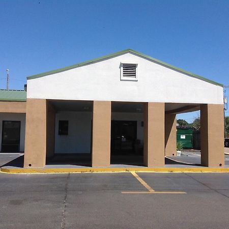 Relax Inn Canton Exterior photo